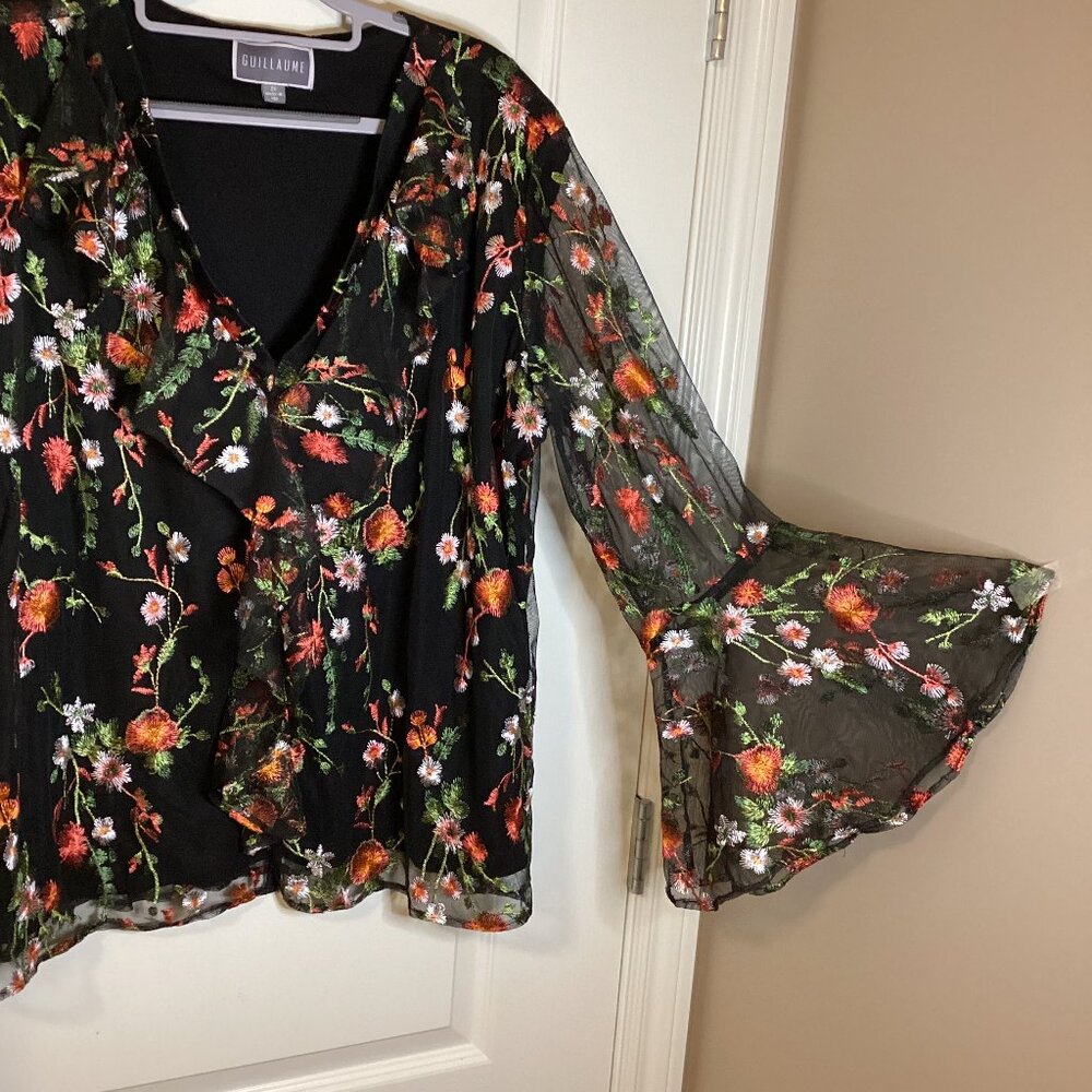 Guillaume Women's Semi Sheer Top Blouse Size 2X Floral Embroidered Bell Sleeves